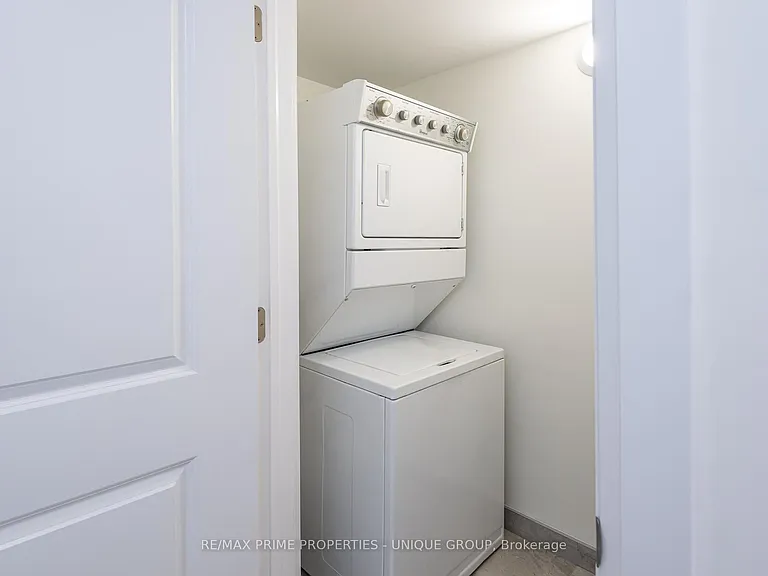 45 Astoria Ave #3 — Photo 15