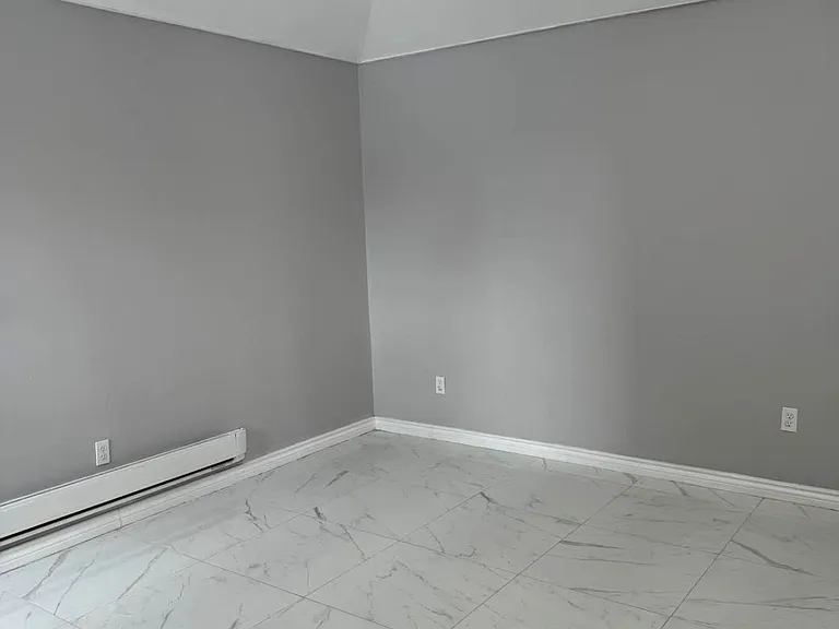 477 Melvin Ave — Photo 6