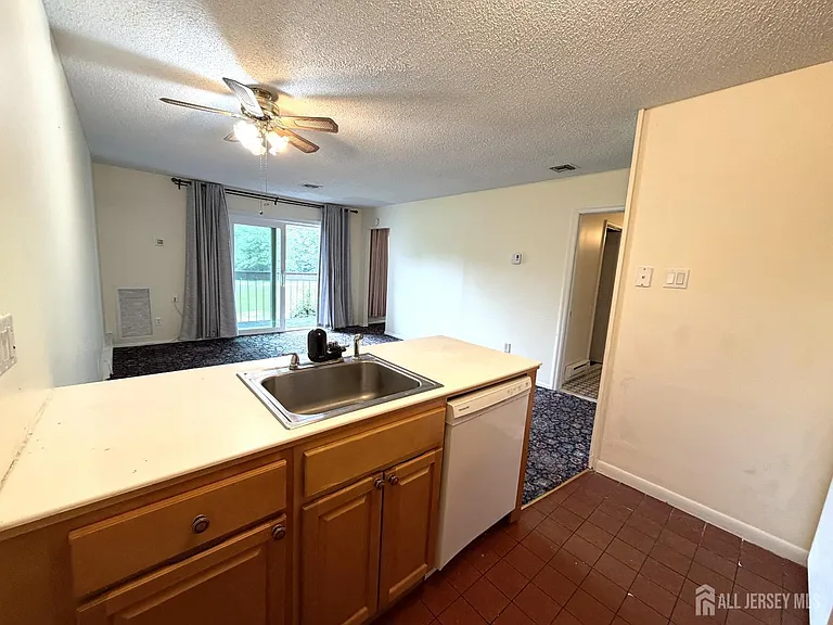 278 Crosse Dr #2G — Photo 8