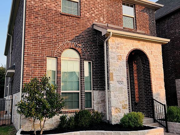 3rd image of 7624 Redondo Dr #7624