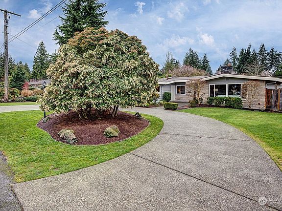 2nd image of 4131 94th Avenue SE