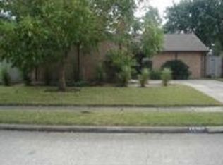 15303 Wildwood Glen Dr, Houston, TX 77083
