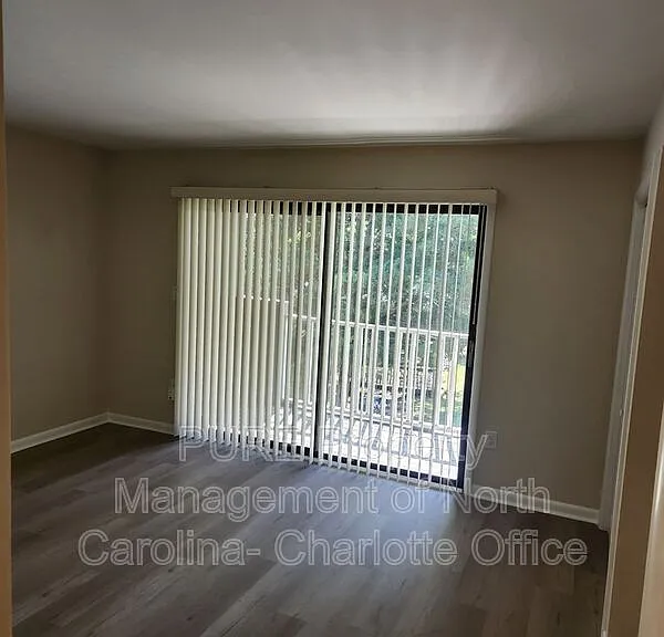 7510 Woods Ln #30 — Photo 14