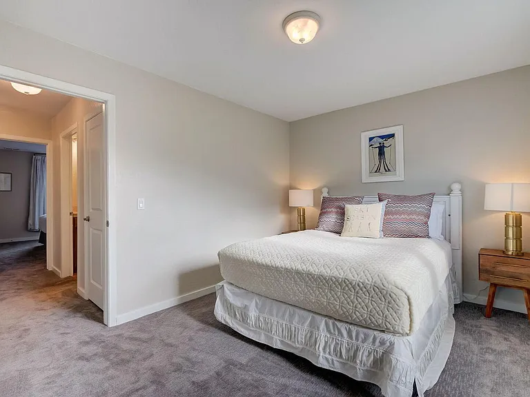 1478 Park Ave — Photo 12