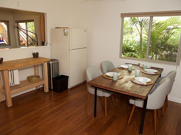 Kitchen table can seat 6 people with the other two chairs fr