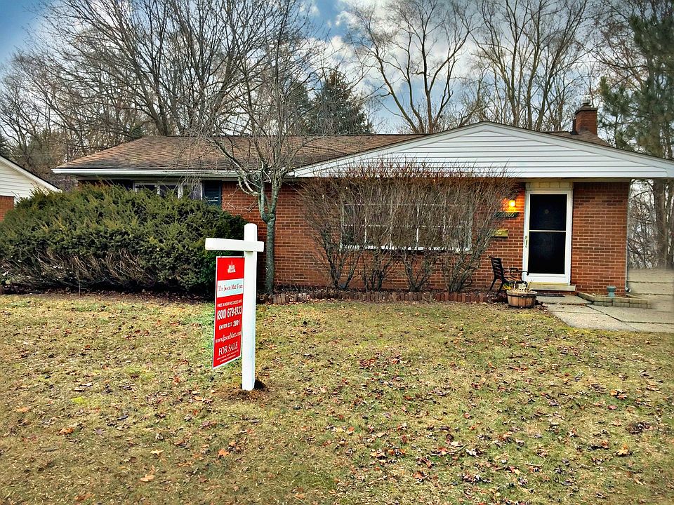 1st image of 36486 Dowling St