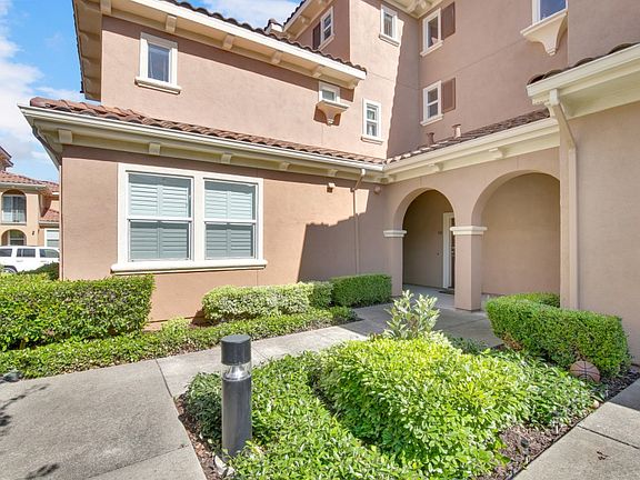 2nd image of 4800 Westlake Pkwy Unit 2402