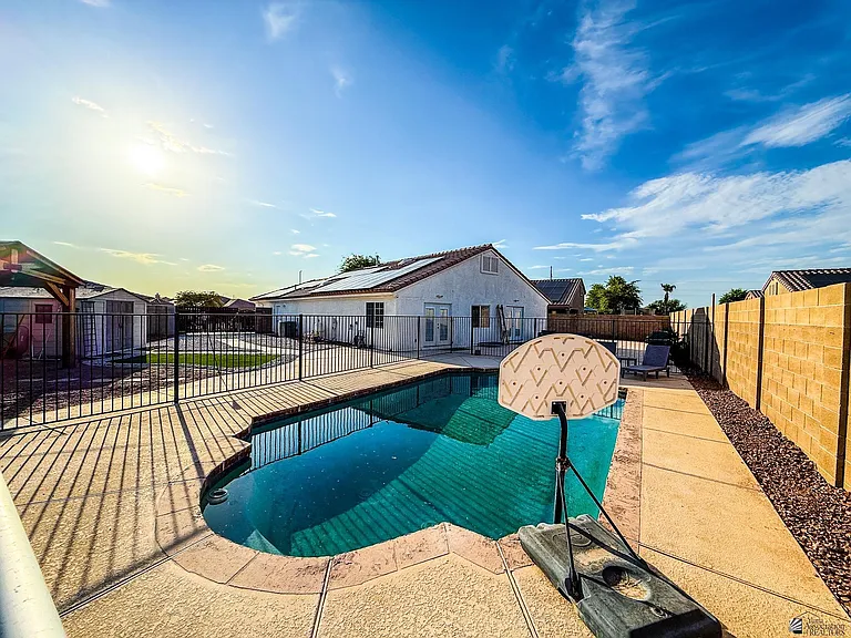 2695 S Mimosa Ave — Photo 32