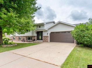 200 Heron Dr, Mankato, MN 56001