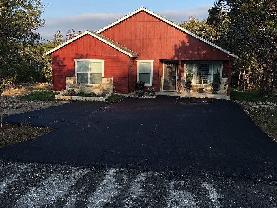 2nd image of 412 Lake Park Loop
