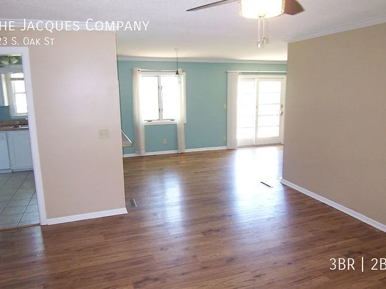 723 S Oak St — Photo 11