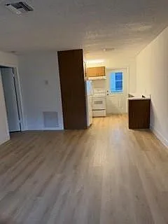 1 bed, 1.0 bath, 600 sqft, $1,495 — Photo 3