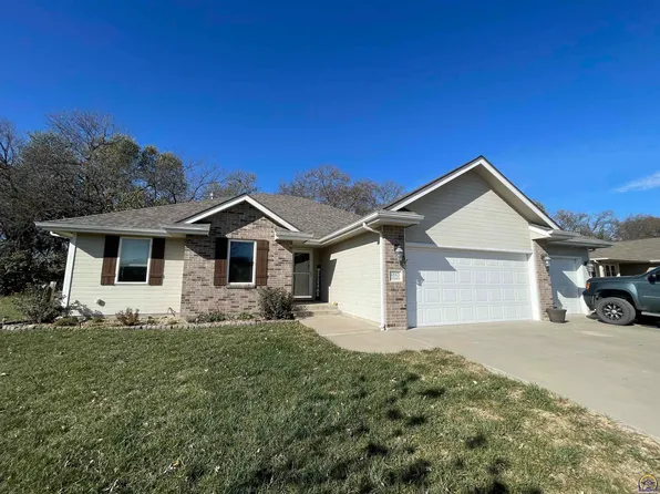 4843 SW Misty Harbor Ave, Topeka, KS 66610