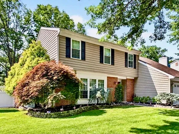 3 Branson Drive, Lincroft, NJ 07738