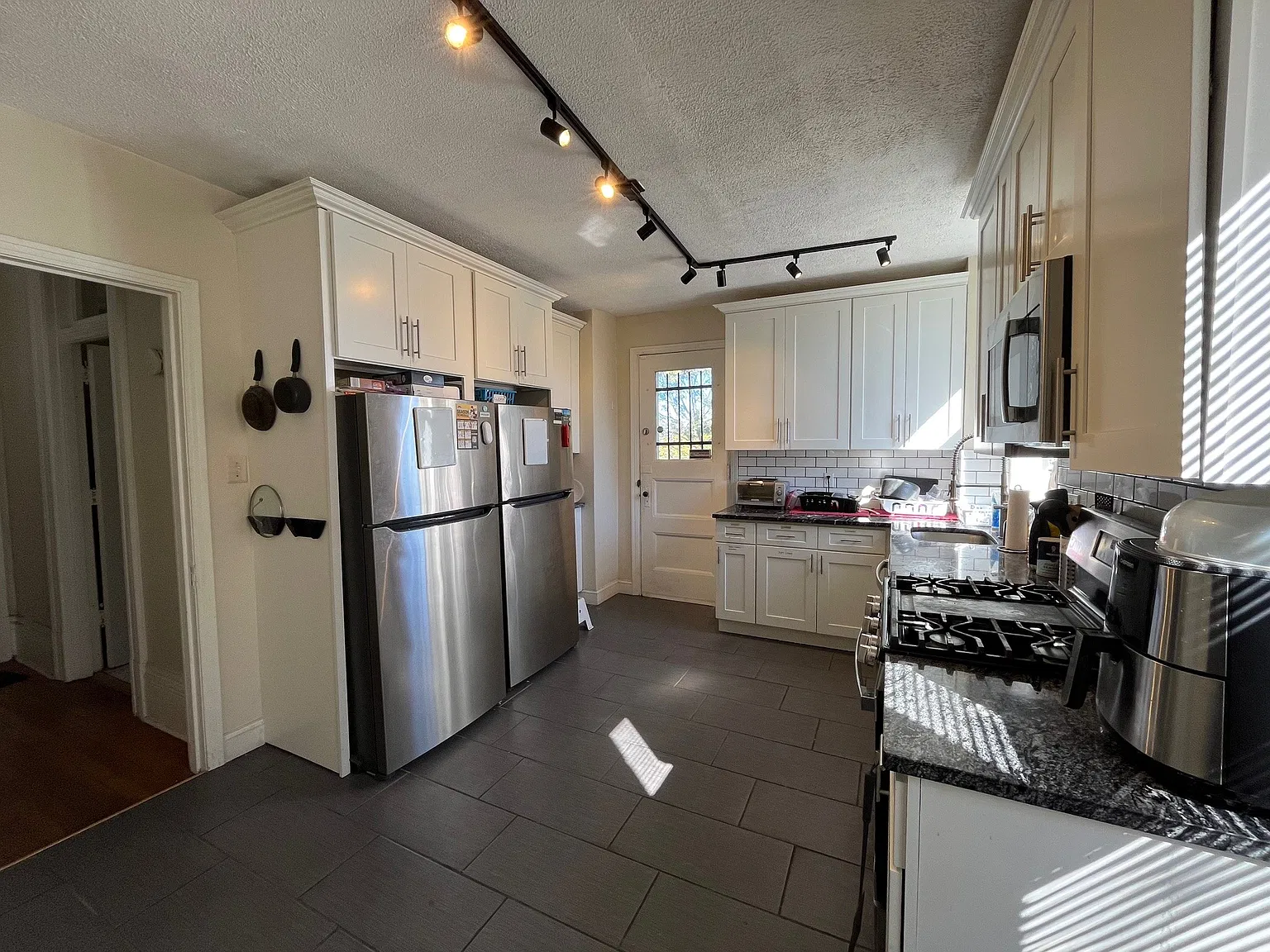 Penn 6707 - 6707 — Photo 2