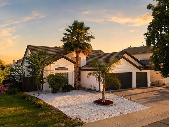 4th image of 8665 Aviary Woods Way