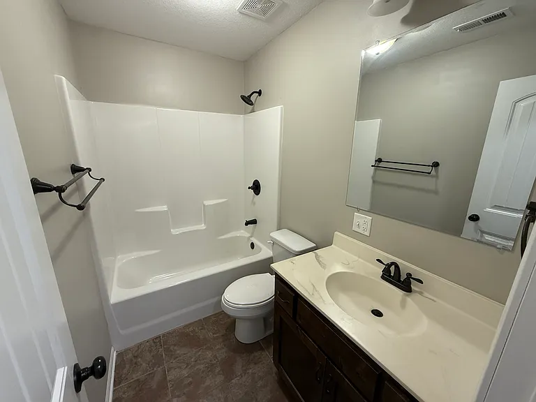 1229 Cypress Ct — Photo 14