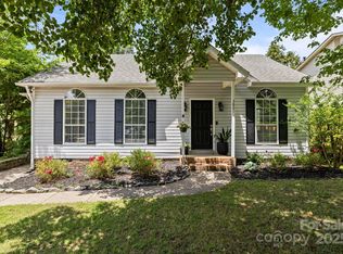 3801 Rosedown Dr, Matthews, NC 28105