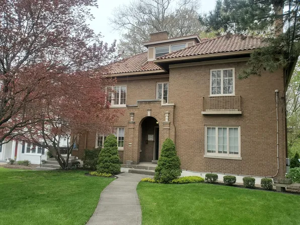 2217 Madison Rd, Cincinnati, OH 45208