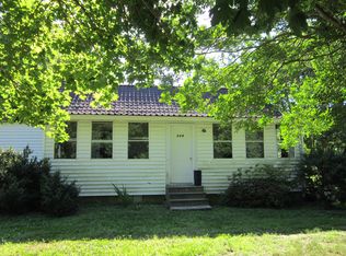 539 Carlton Rd, Wake, VA 23176