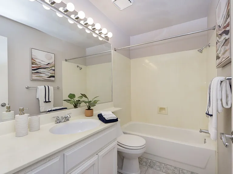 4633 Hampton Falls Pl — Photo 18