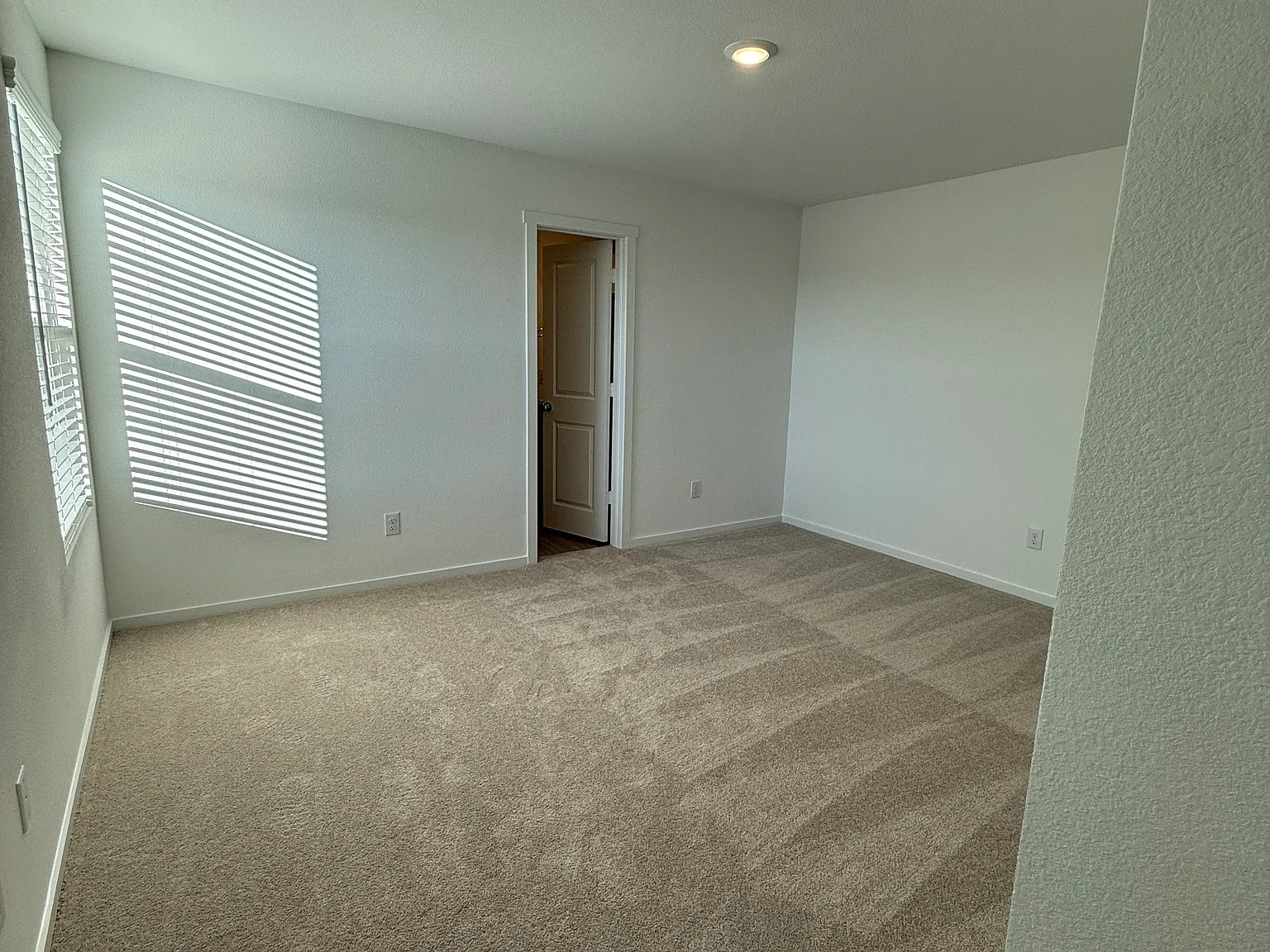 12040 Karabair Way — Photo 4