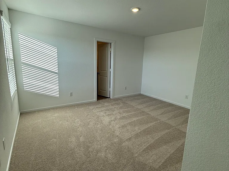 12040 Karabair Way — Photo 4