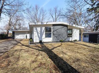 2765 Countryside Dr, Florissant, MO 63033