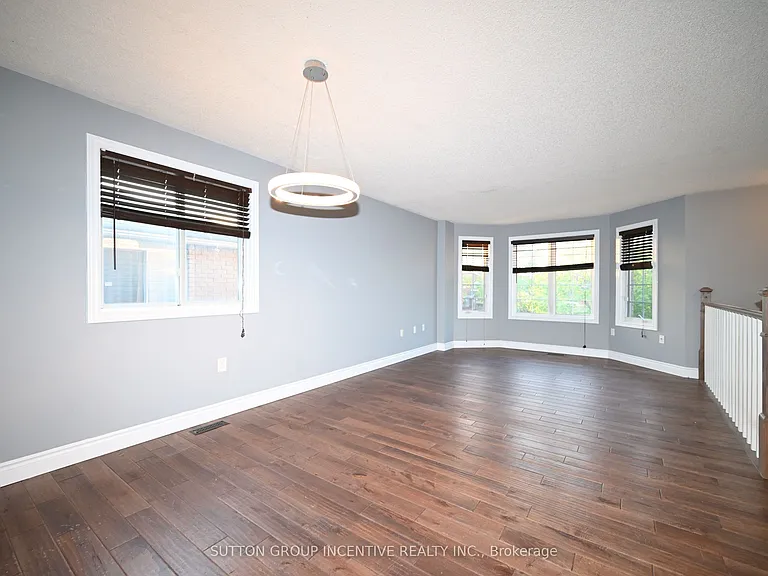 39 Jones Dr #UPPER — Photo 6