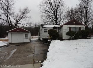 3396 E Baldwin Rd, Grand Blanc, MI 48439