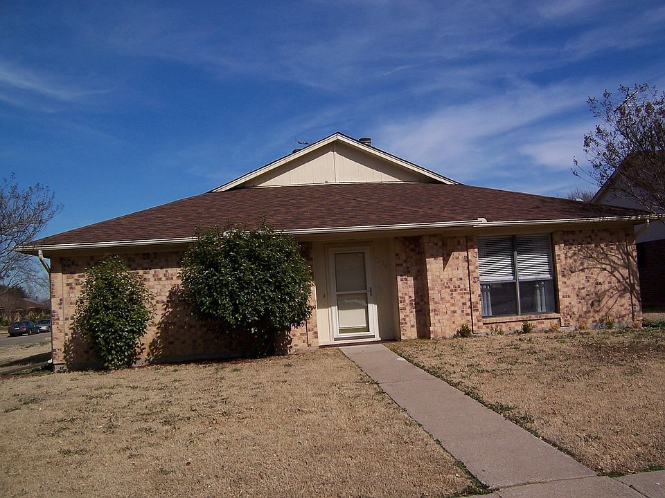 1st image of 3230 Kingswood Dr