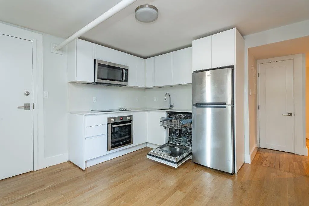 Building Photo - 31 South St #B2