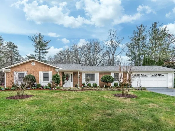 113 Valleyview Dr, King, NC 27021