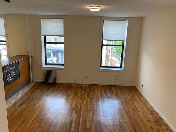 2nd image of 127 Wythe Ave APT 2F