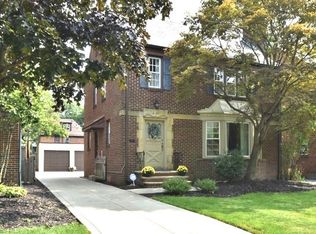 2409 Channing Rd, University Heights, OH 44118