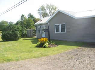 8207 Avonia Rd, Fairview, PA 16415