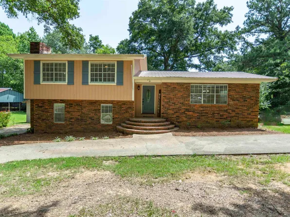 140 Eden Dr, Sylacauga, AL 35150