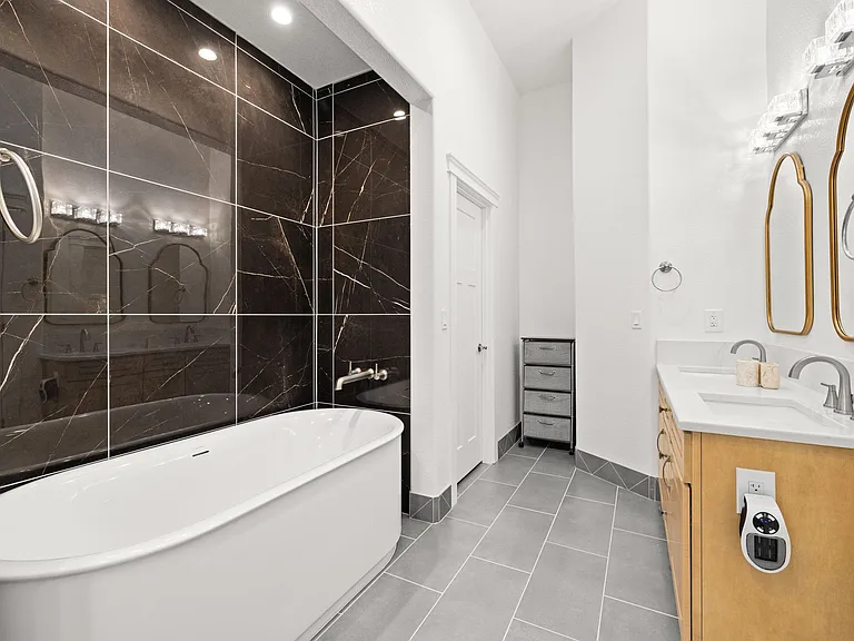 17051 SE Manley St — Photo 15