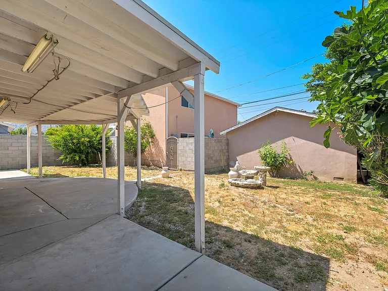 23957 Vanowen St — Photo 18