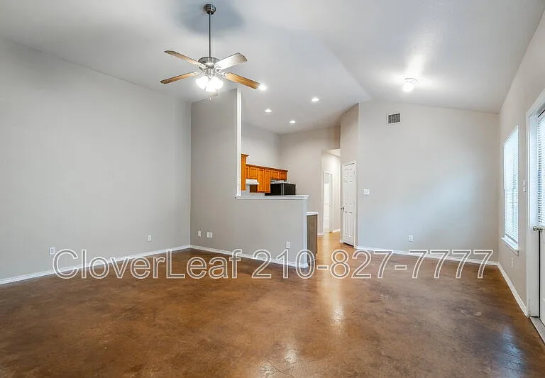 5718 Golf Hts #2 — Photo 6