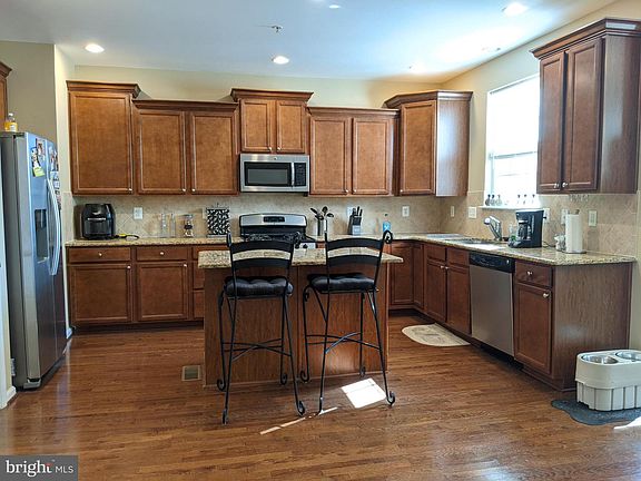 4th image of 951 Indigo Bunting Ln