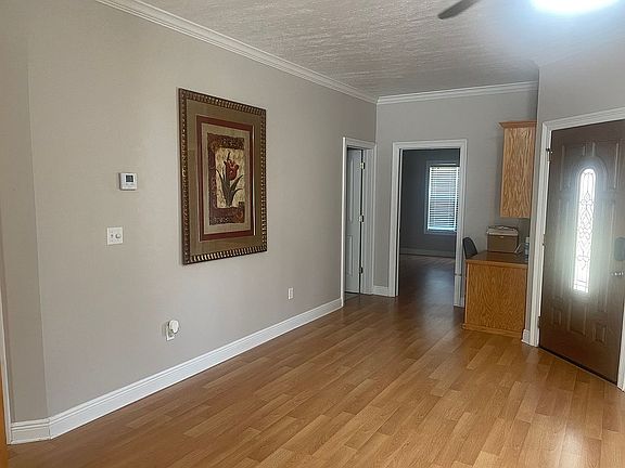 5th image of 203 Cedar Hill St