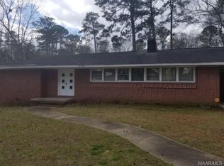 2001 Cannon Ln, Selma, AL 36701