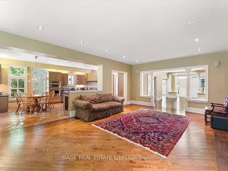 67 Agincourt Dr — Photo 7
