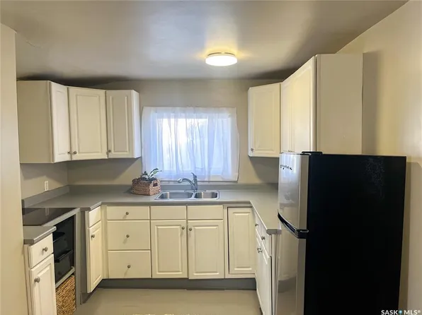 2234 Winnipeg STREET, Regina, SK S4P 1H1