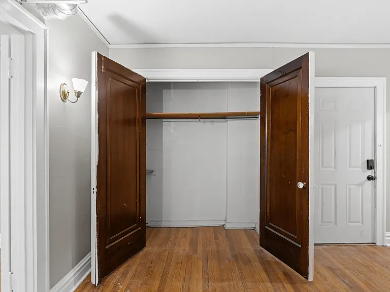 5618 S Grand Blvd — Photo 27