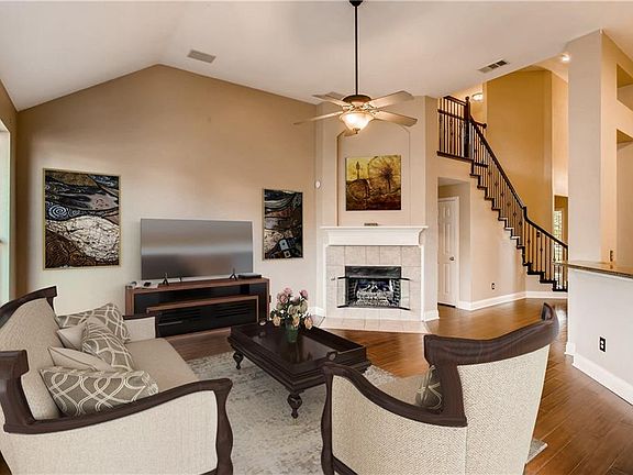 3rd image of 9778 Grassland Dr