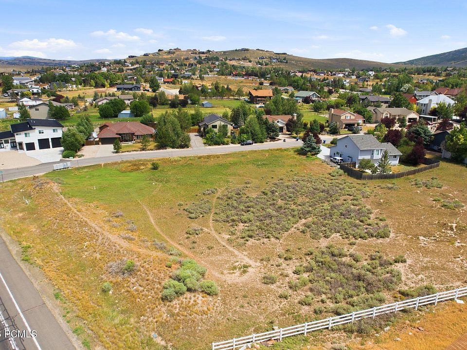 1st image of 6365 Parkridge Dr