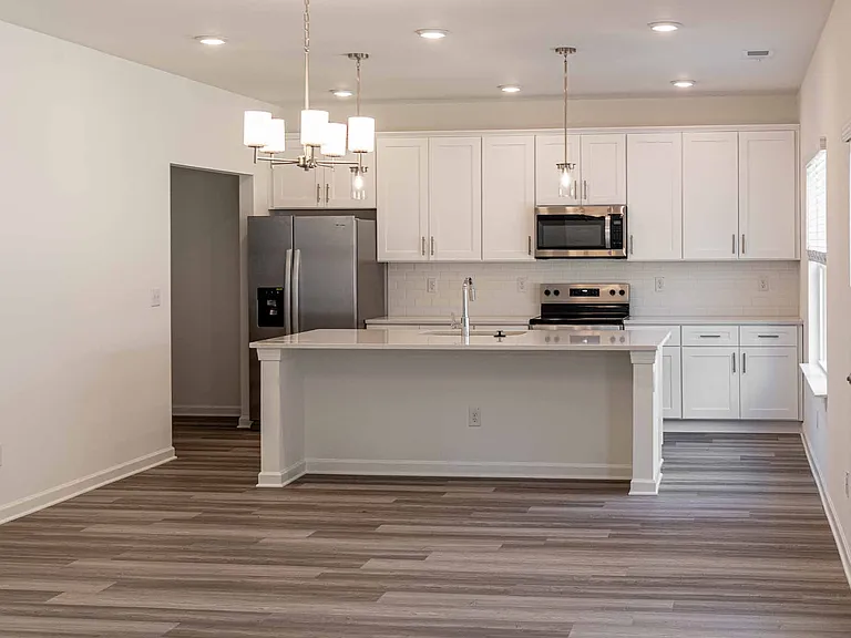 3318 Pepperpike Ct — Photo 5