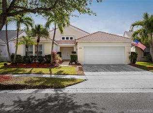 420 N Carrington Dr, Weston, FL 33326